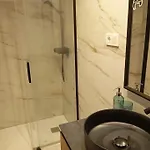 Atico Con Terraza
